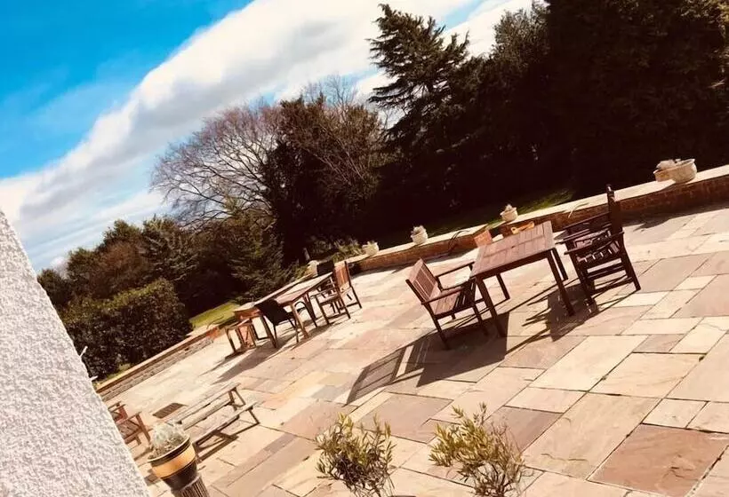 ベッドアンドブレックファースト Brass Castle Country House Accommodation