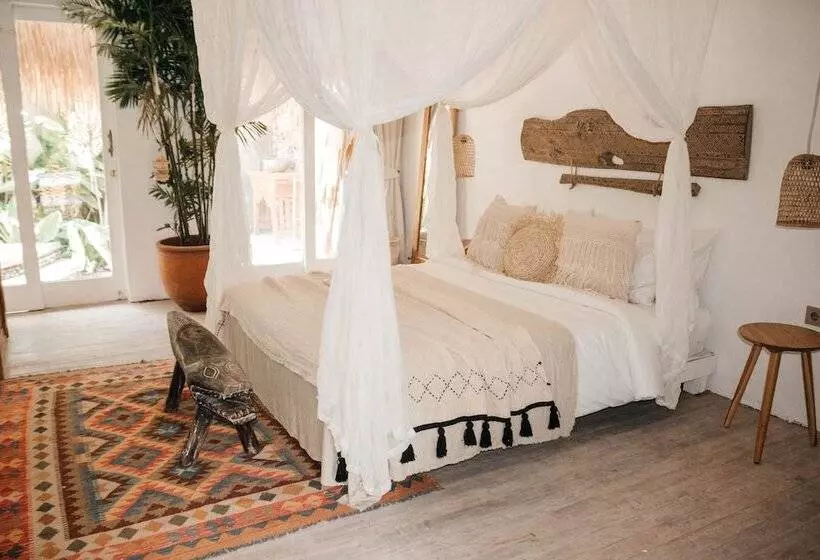 ホテル Dreamsea Canggu Hostel