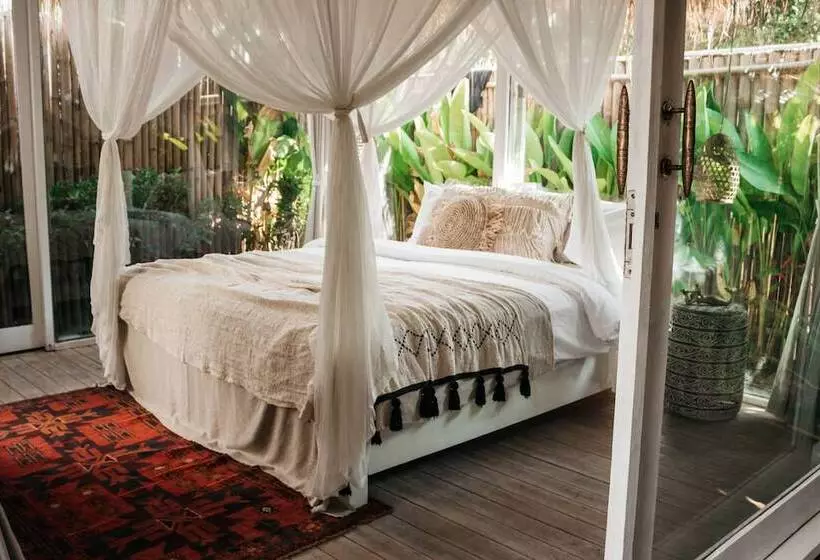 ホテル Dreamsea Canggu Hostel
