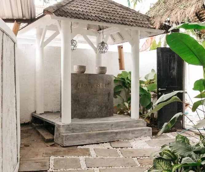 ホテル Dreamsea Canggu Hostel