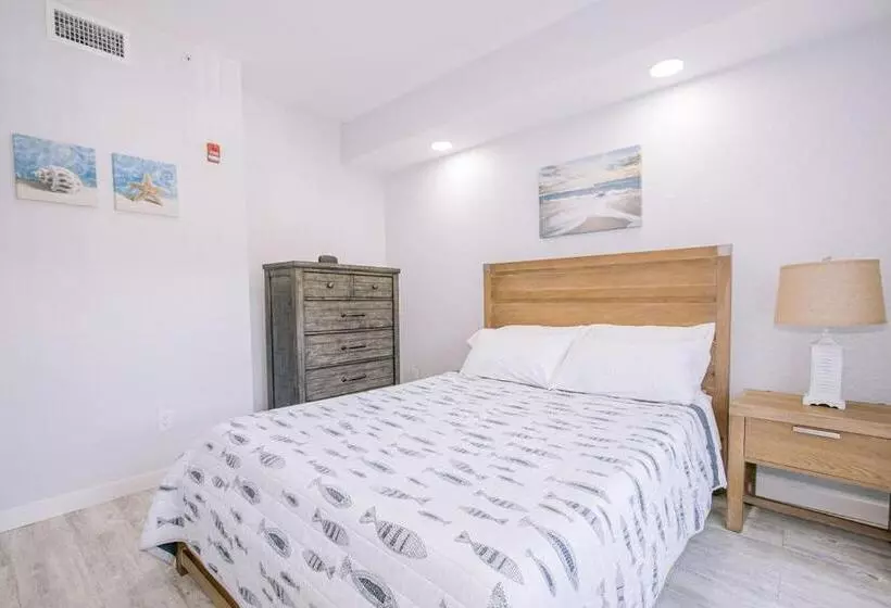 Hotelli Vistalmar Beach Resort