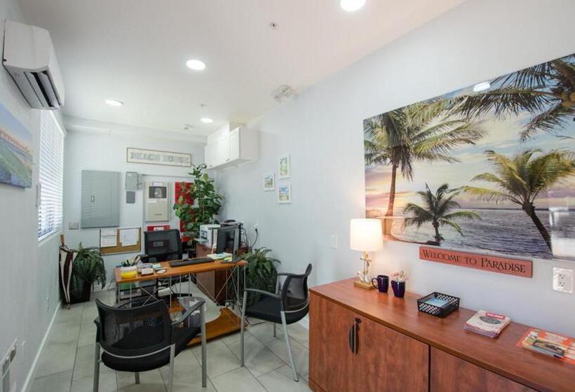 בית מלון כפרי Vistalmar Beach Resort