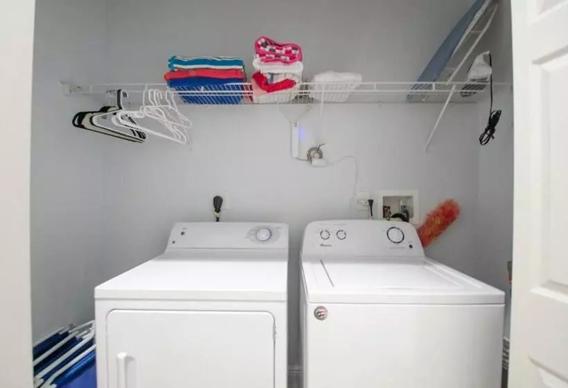 Hotelli Vistalmar Beach Resort