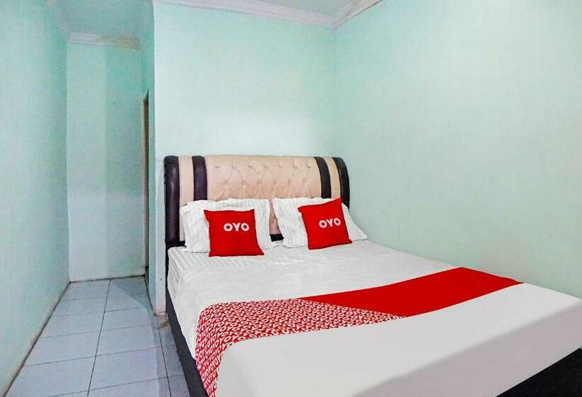 פנסיון Reddoorz Near Universitas Medan Area