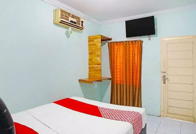 ペンション Reddoorz Near Universitas Medan Area