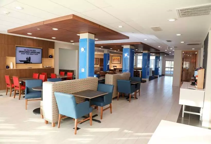 Hotelli Holiday Inn Express & Suites   Wylie West, An Ihg