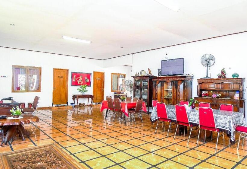 בית מלון כפרי Loesje Guesthouse