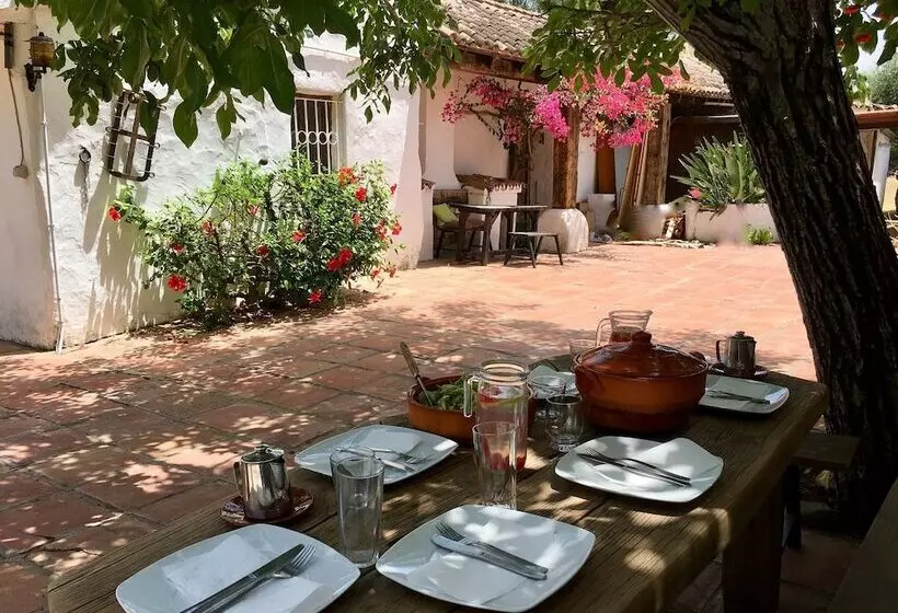 Boutique Hotel Rancho Los Lobos