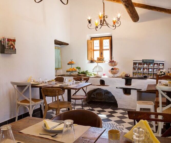 Boutique Hotel Rancho Los Lobos