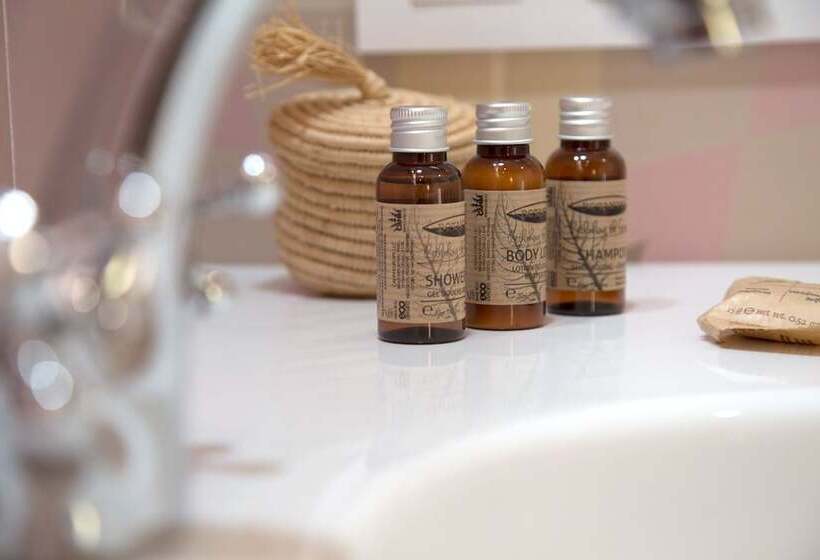 Boutique Hotel Rancho Los Lobos