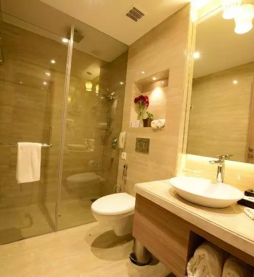 هتل Surestay Plus By Best Western Amritsar