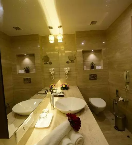 هتل Surestay Plus By Best Western Amritsar