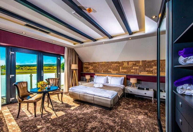 膳宿费 Villa Cuvée