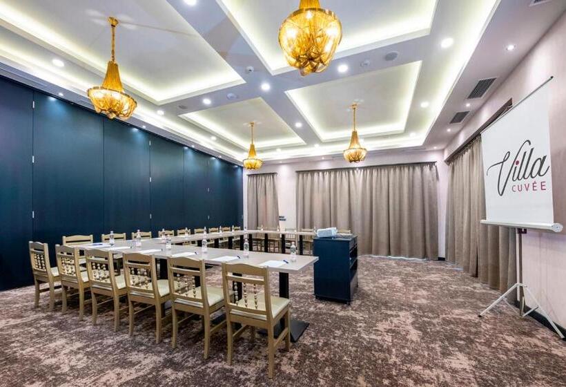 膳宿费 Villa Cuvée