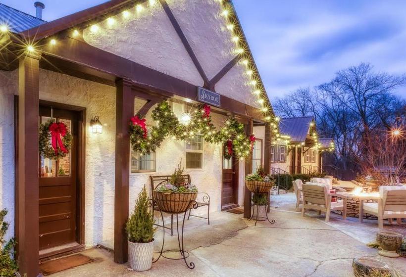 Общежитие Riverview Inn