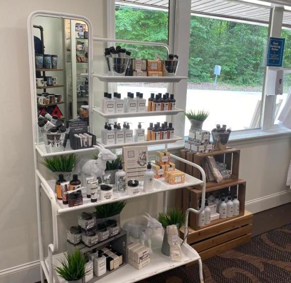 Общежитие Riverview Inn