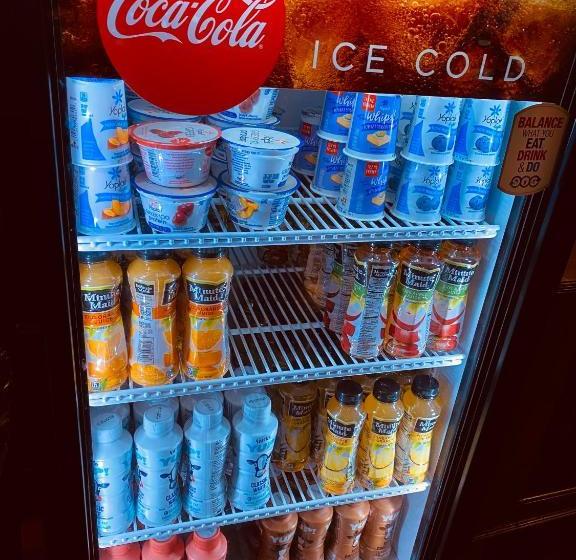 Общежитие Riverview Inn