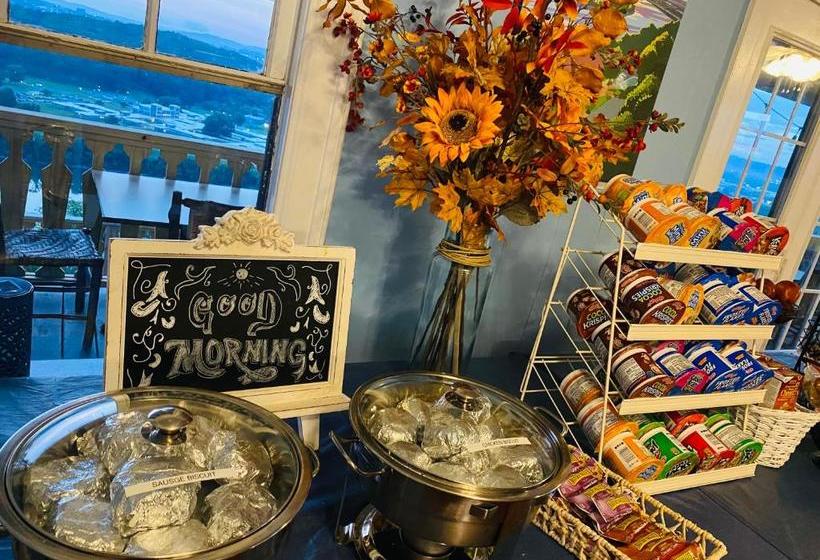 Общежитие Riverview Inn