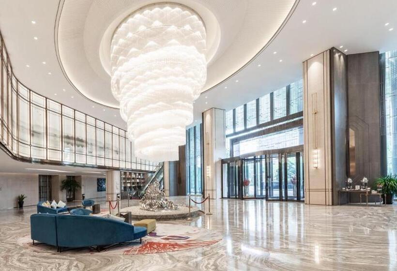 فندق Auto City Ruili