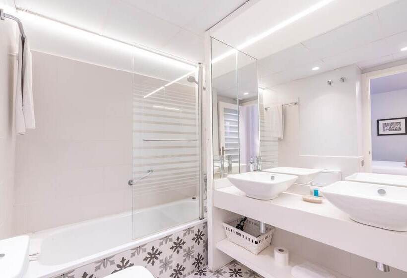 فندق Serennia Fira Gran Via Exclusive Rooms