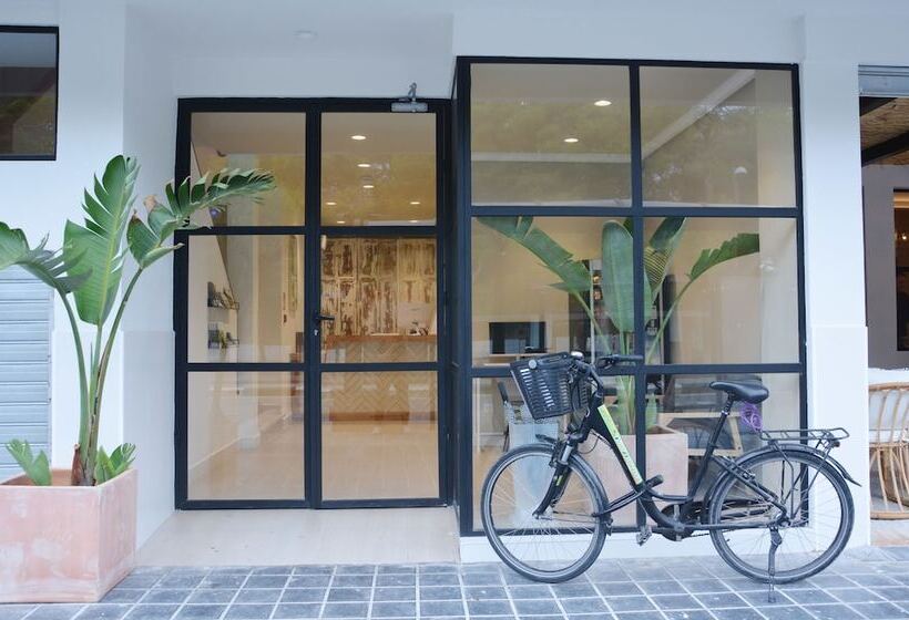 فندق You & Co. Saler Beach Boutique