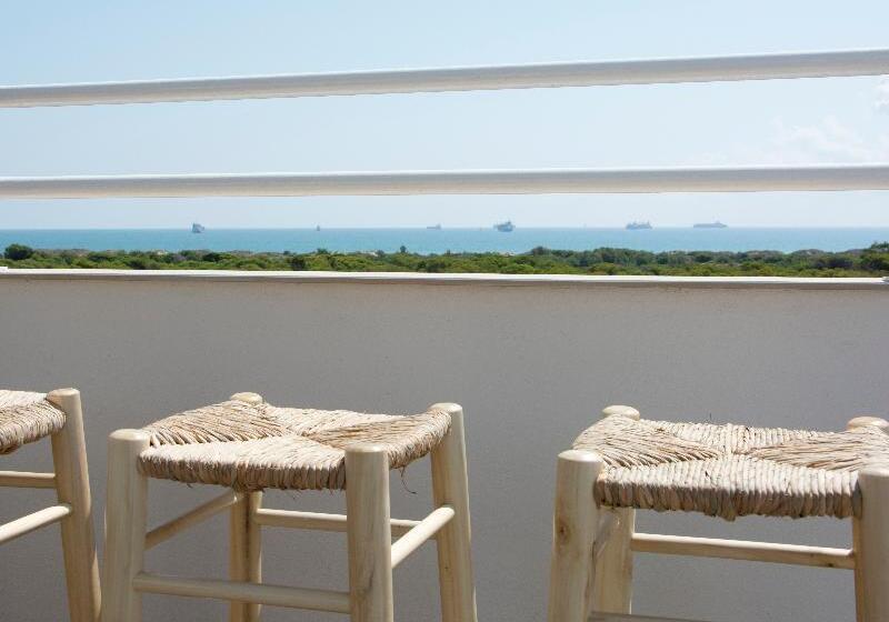 فندق You & Co. Saler Beach Boutique