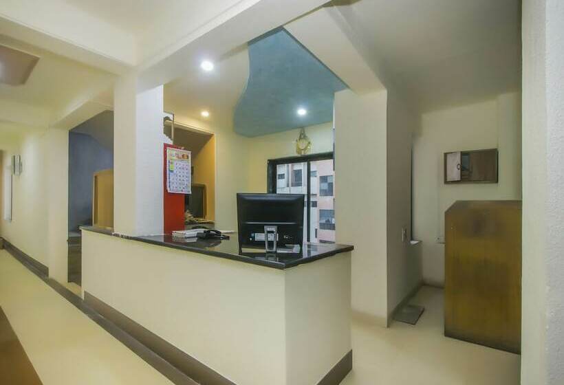 Hotel Capital O 22772  Vasantdashmi