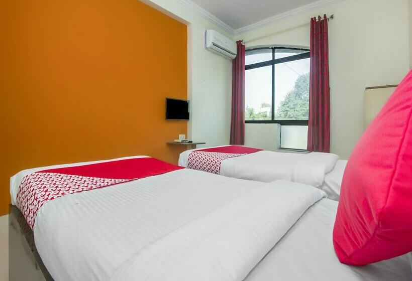 Hotel Capital O 22772  Vasantdashmi