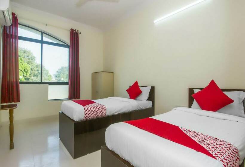 Hotel Capital O 22772  Vasantdashmi