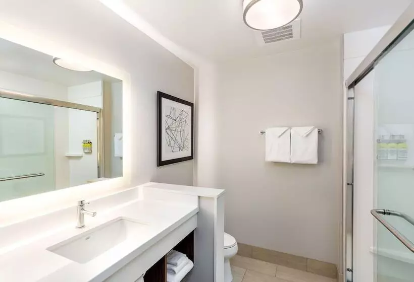 Hotelli Holiday Inn Express & Suites   Moreno Valley   Riverside, An Ihg