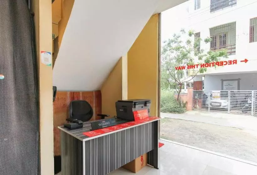 ホテル Oyo 25004 Vinayak Residency