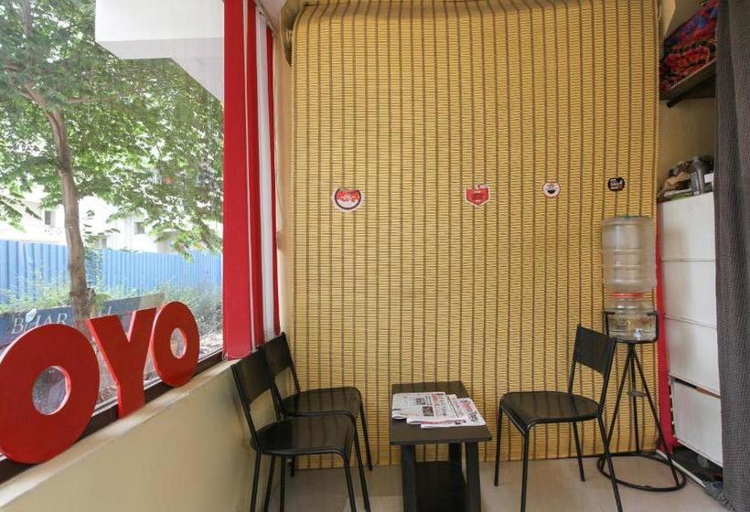 Hotel Oyo 25004 Vinayak Residency