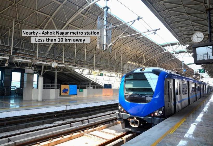 Hotel Oyo 25004 Vinayak Residency