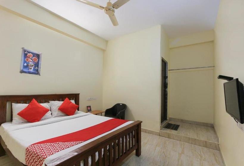 Hotel Oyo 25004 Vinayak Residency