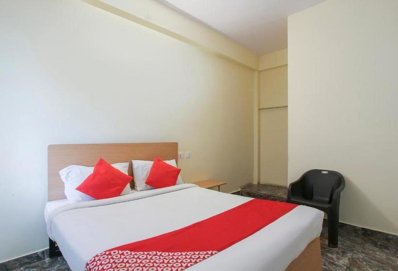 Hotel Oyo 25004 Vinayak Residency