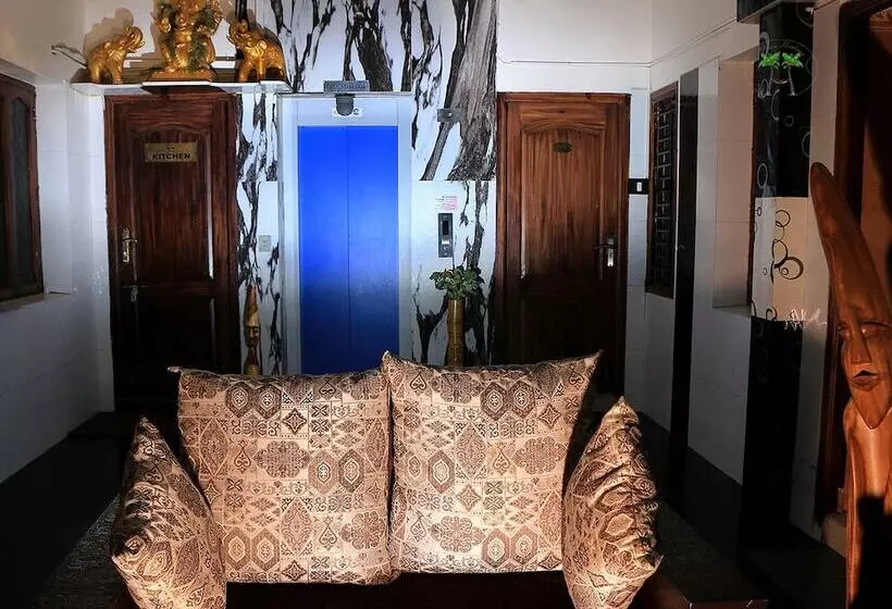 Hotelli Peace Residency