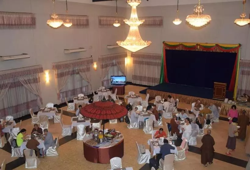 هتل Yadanar Theingha