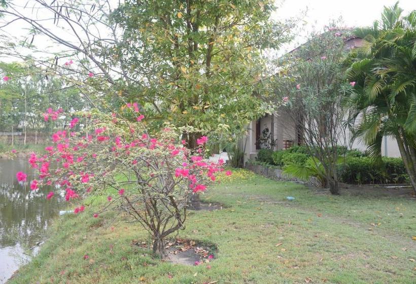 هتل Yadanar Theingha