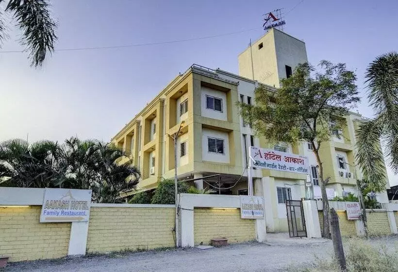 Oyo 24125 Hotel Aakash