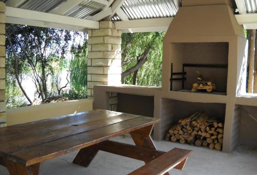 ペンション Orangia Game Lodge