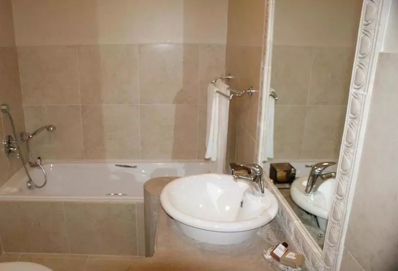 Majatalo Orangia Game Lodge