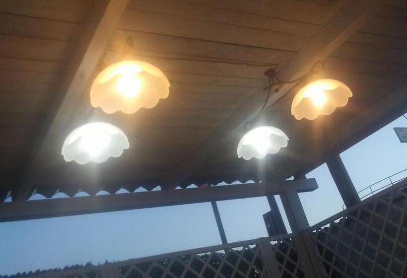 تختخواب و صبحانه Fiumicinoa57