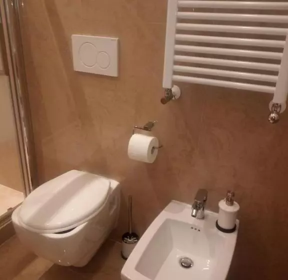 تختخواب و صبحانه Fiumicinoa57