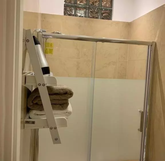 تختخواب و صبحانه Fiumicinoa57