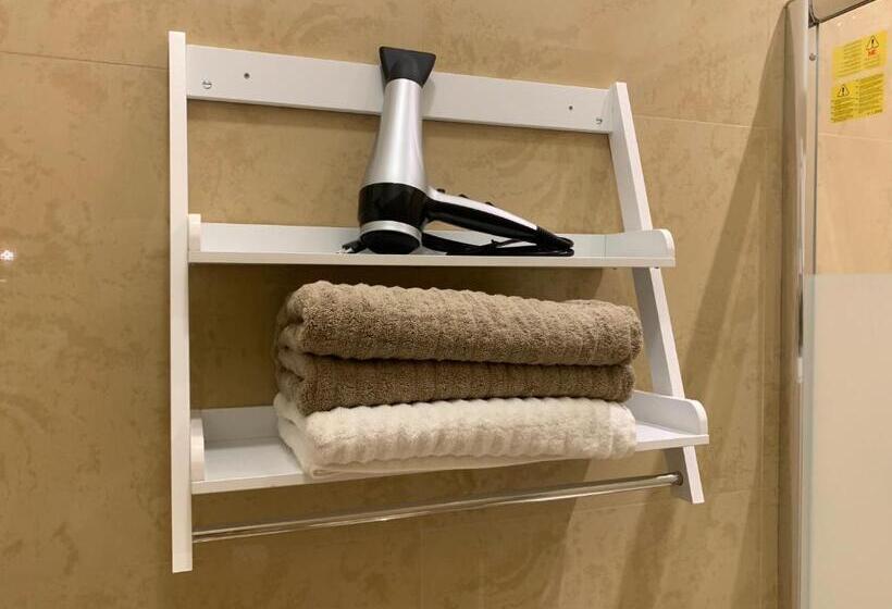 تختخواب و صبحانه Fiumicinoa57