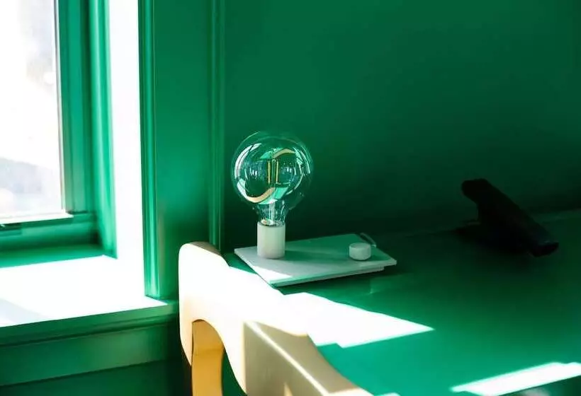 ホテル Angad Arts