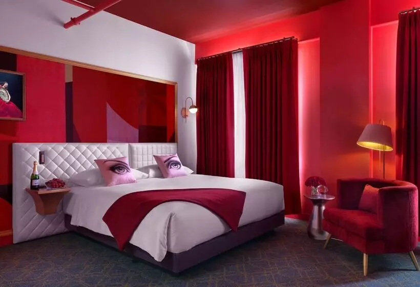 ホテル Angad Arts