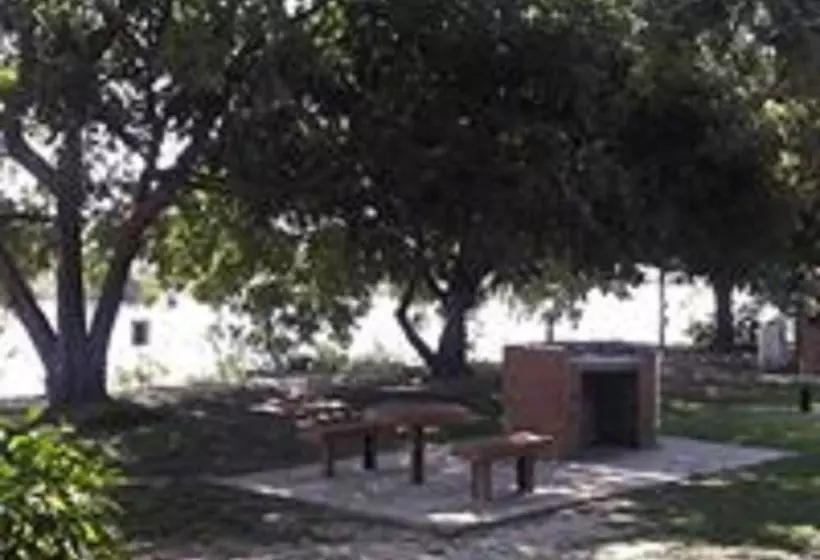 هتل Namwi Island Lodge
