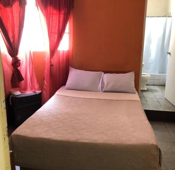 تختخواب و صبحانه Mayesstic