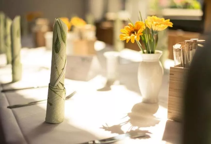 Hotelli Alter Wirt Putzbrunn